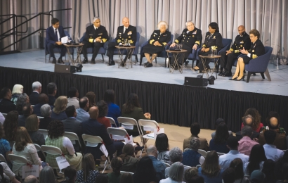 Surgeons general gather for a panel at Dartmouth