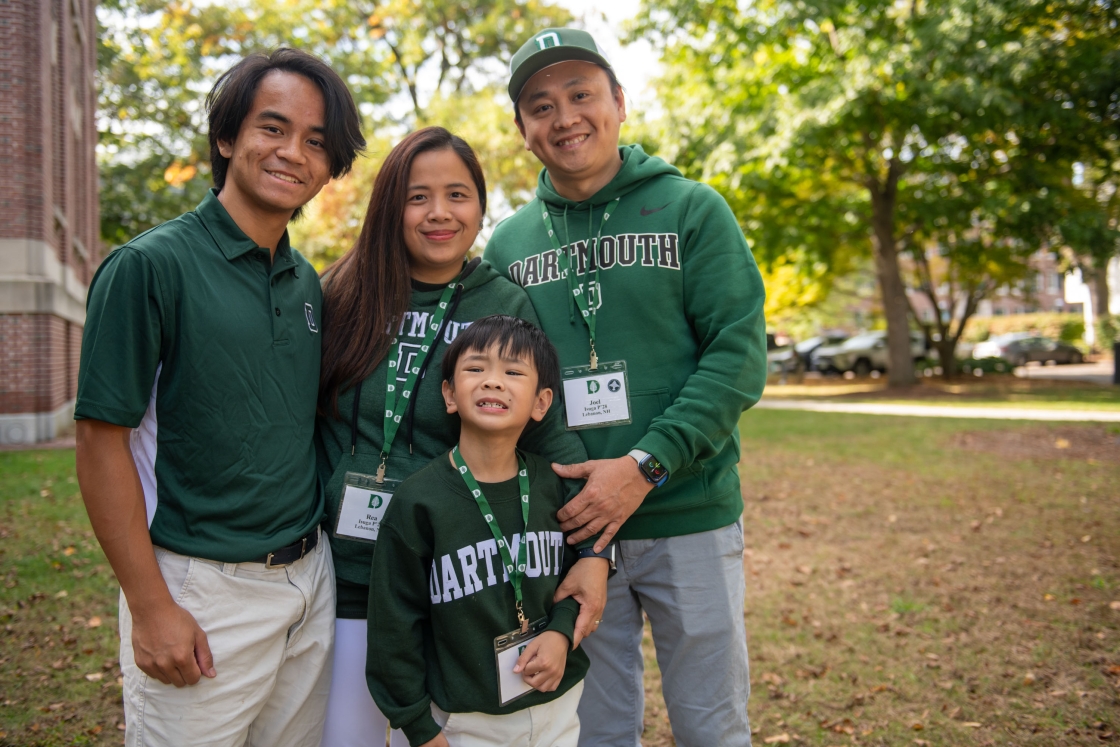 Ryle Isuga and family members