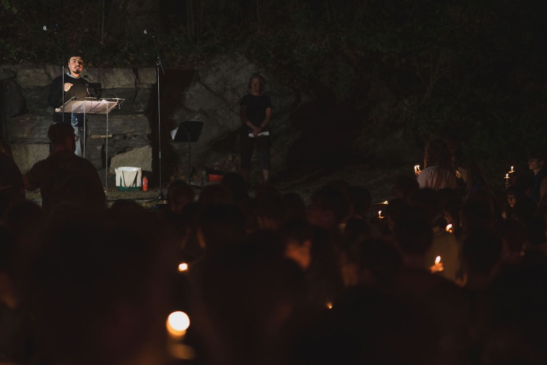 Amen Salha speaks at the Twilight Ceremony