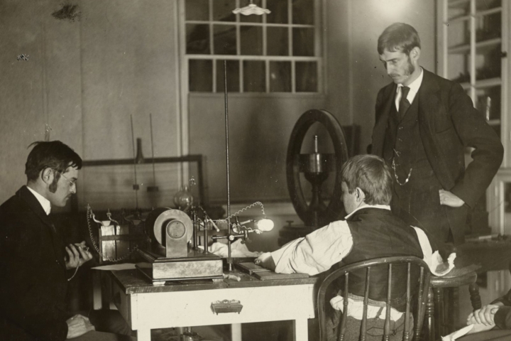 Xray being performed at Dartmouth in the 1800s